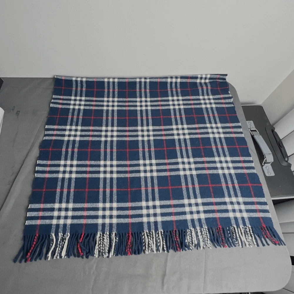Burberry Nova Check Cashmere Scarf Navy Stole Muffler